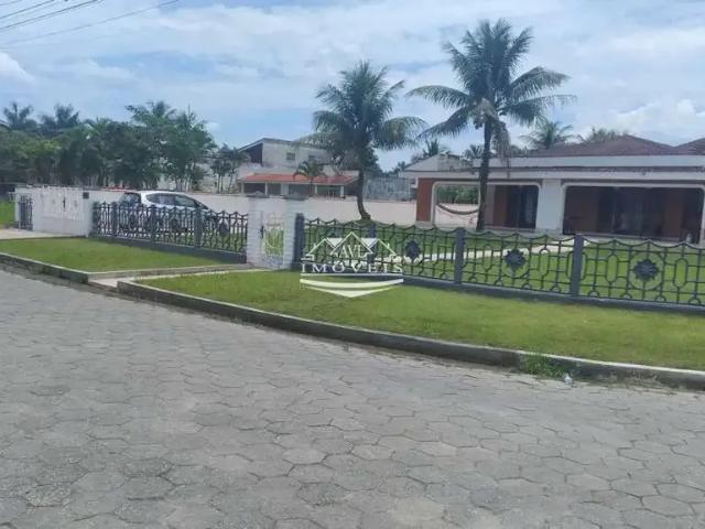 Casa / Sobrado para Locação em Bertioga/SP Morada Praia 3 Quartos