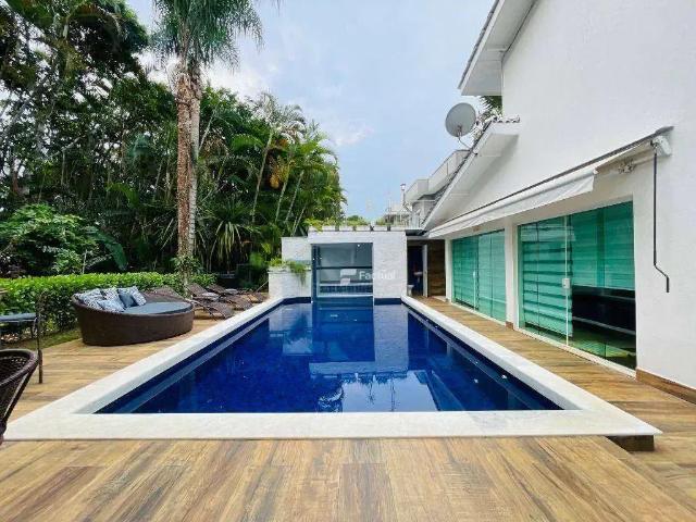 Casa / Sobrado para Locação em Bertioga/SP Riviera de São Lourenço 4 Quartos
