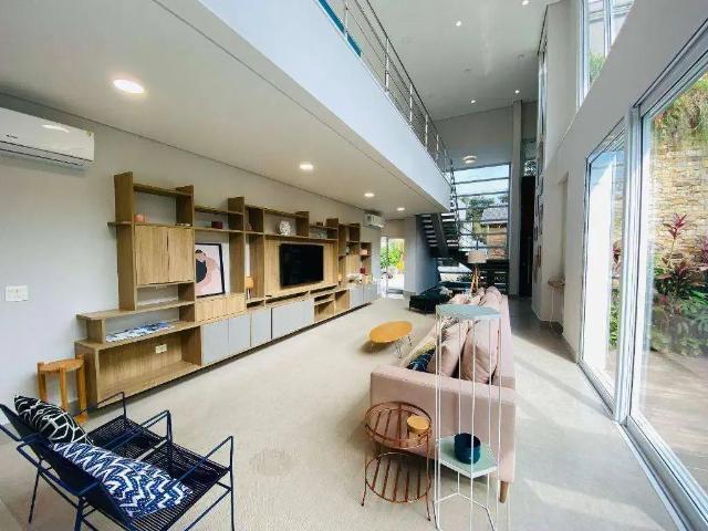 Casa / Sobrado para Locação em Bertioga/SP Riviera de São Lourenço 5 Quartos