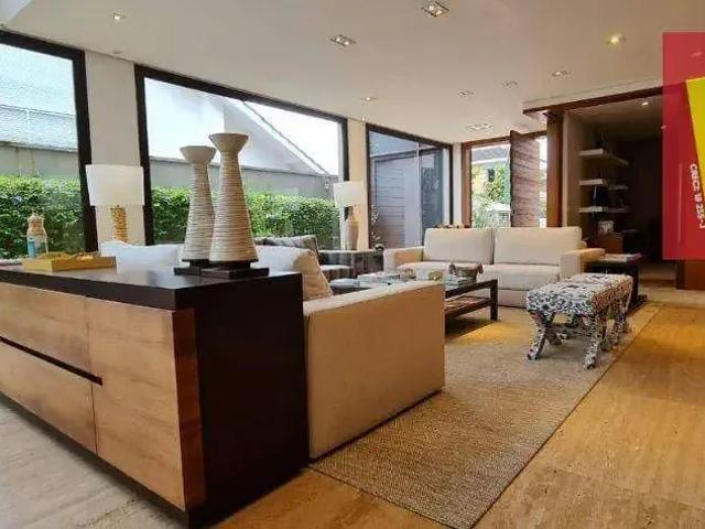 Casa / Sobrado para Locação em Bertioga/SP Riviera 7 Quartos