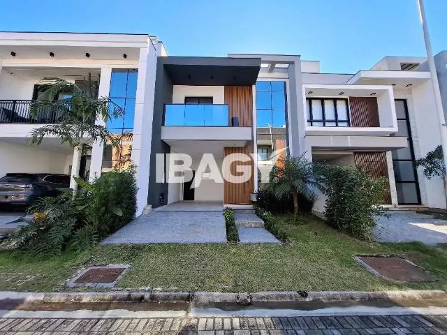 Casa / Sobrado para Locação em Biguaçu/SC Beira Rio 3 Quartos
