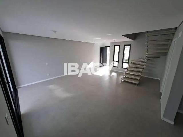 Casa / Sobrado para Locação em Biguaçu/SC Beira Rio 3 Quartos