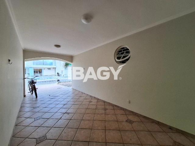 Casa / Sobrado para Locação em Biguaçu/SC Centro 3 Quartos