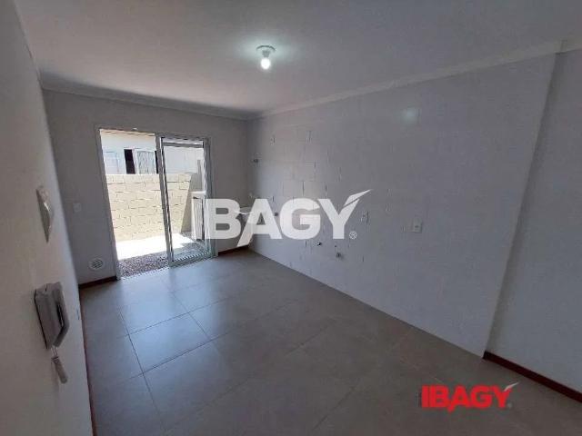 Casa / Sobrado para Locação em Biguaçu/SC Rio Caveiras 2 Quartos