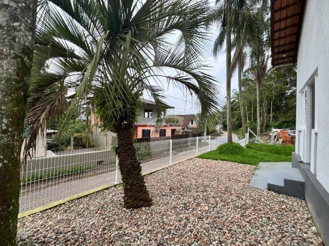 Casa / Sobrado para Locação em Blumenau/SC Velha 2 Quartos