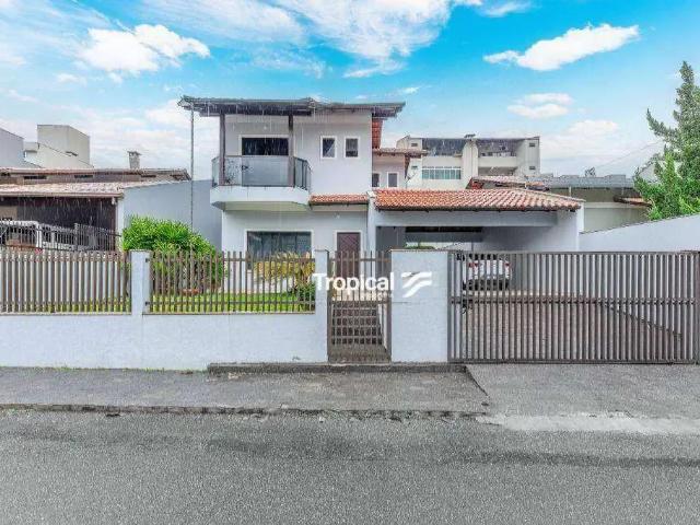 Casa / Sobrado para Locação em Blumenau/SC Velha 3 Quartos