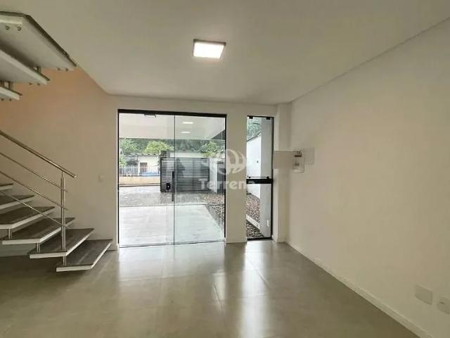 Casa / Sobrado para Locação em Blumenau/SC Velha 3 Quartos