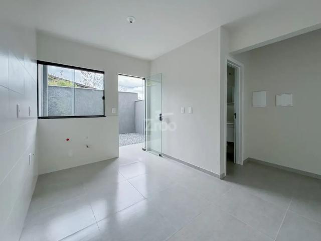 Casa / Sobrado para Locação em Blumenau/SC Velha Central 2 Quartos