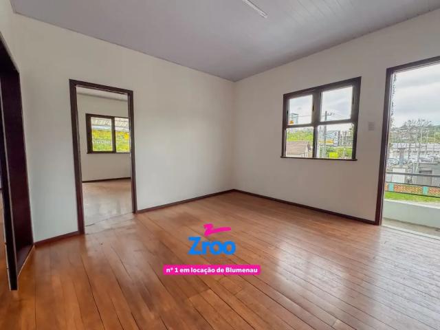 Casa / Sobrado para Locação em Blumenau/SC Vila Nova 4 Quartos