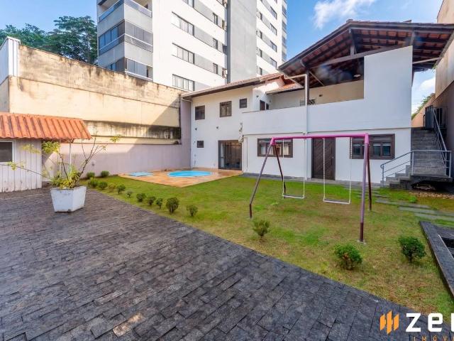 Casa / Sobrado para Locação em Blumenau/SC Vila Nova 4 Quartos