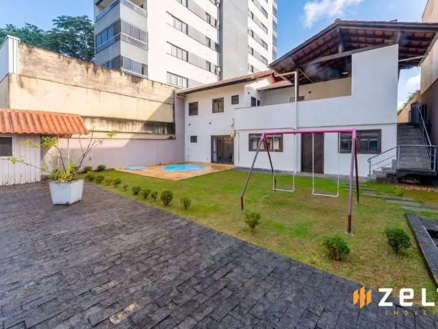 Casa / Sobrado para Locação em Blumenau/SC Vila Nova 4 Quartos
