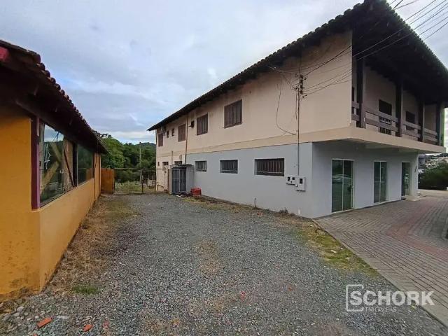 Casa / Sobrado para Locação em Blumenau/SC Água Verde 4 Quartos