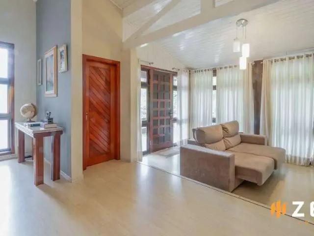 Casa / Sobrado para Locação em Blumenau/SC Água Verde 4 Quartos