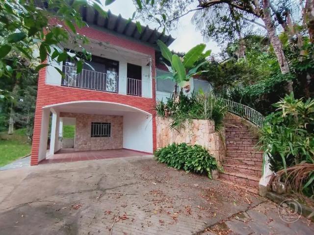 Casa / Sobrado para Locação em Blumenau/SC Badenfurt 4 Quartos