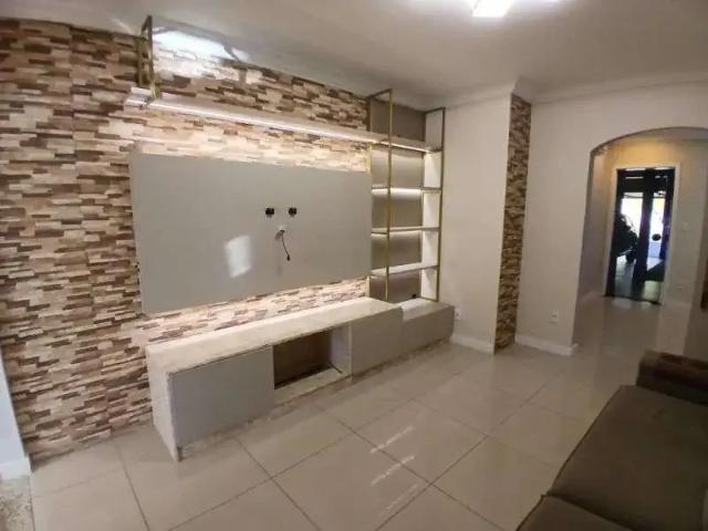 Casa / Sobrado para Locação em Blumenau/SC Do Salto 4 Quartos