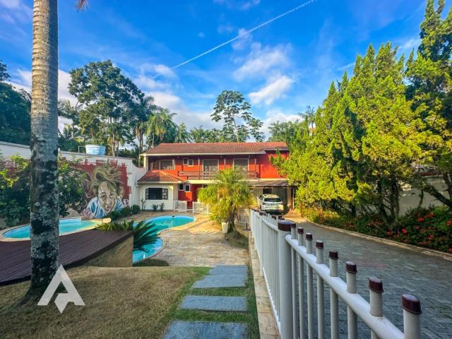 Casa / Sobrado para Locação em Blumenau/SC Do Salto 3 Quartos