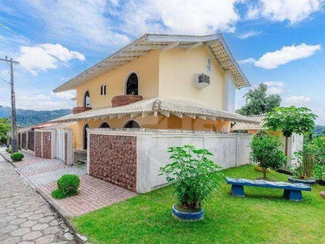 Casa / Sobrado para Locação em Blumenau/SC Garcia 4 Quartos