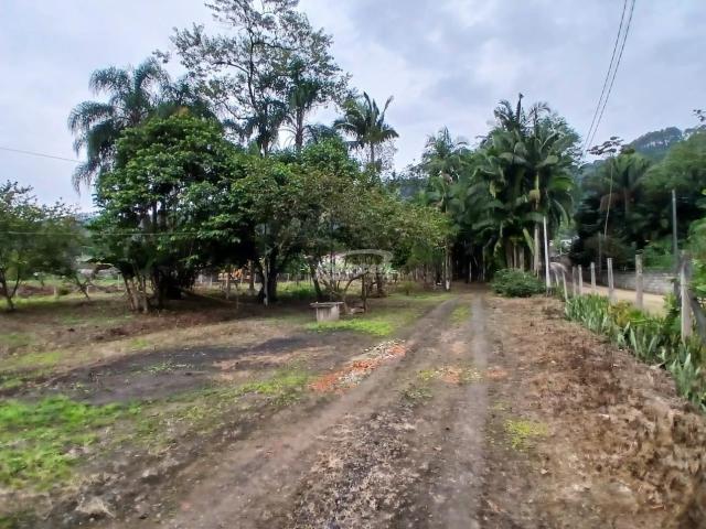 Casa / Sobrado para Locação em Blumenau/SC Itoupava Central 2 Quartos