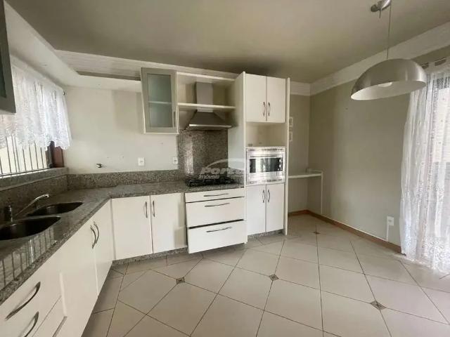 Casa / Sobrado para Locação em Blumenau/SC Itoupava Norte 4 Quartos