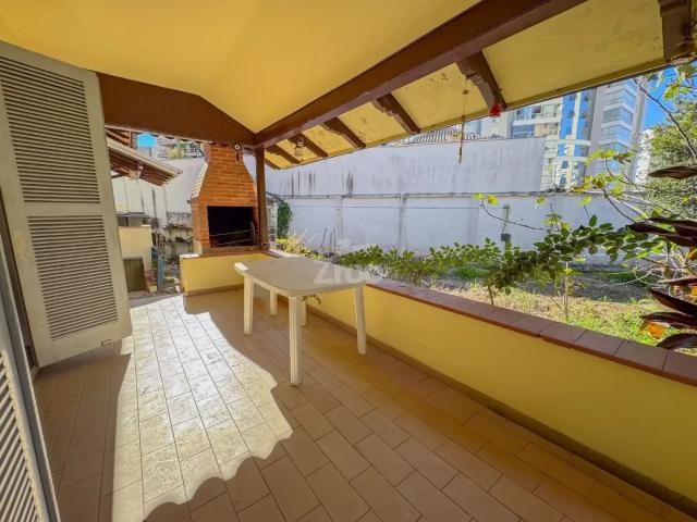 Casa / Sobrado para Locação em Blumenau/SC Jardim Blumenau 3 Quartos