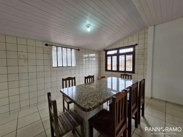 Casa / Sobrado para Locação em Blumenau/SC Passo Manso 5 Quartos