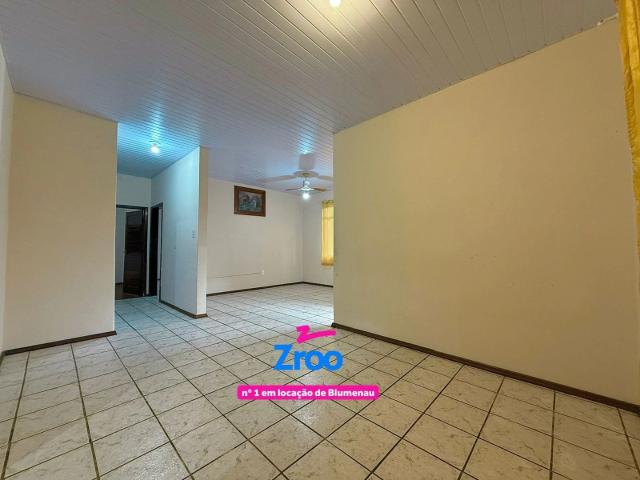 Casa / Sobrado para Locação em Blumenau/SC Passo Manso 3 Quartos