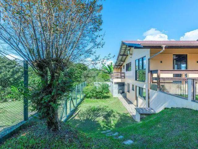 Casa / Sobrado para Locação em Blumenau/SC Ponta Aguda 4 Quartos