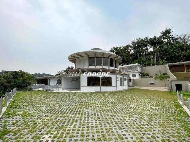 Casa / Sobrado para Locação em Blumenau/SC Ponta Aguda 5 Quartos