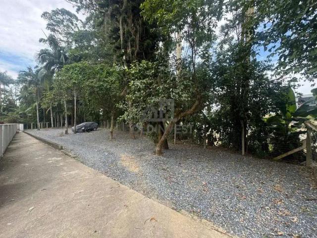 Casa / Sobrado para Locação em Brusque/SC Centro I 1 Quartos