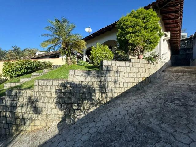 Casa / Sobrado para Locação em Brusque/SC Jardim Maluche 3 Quartos