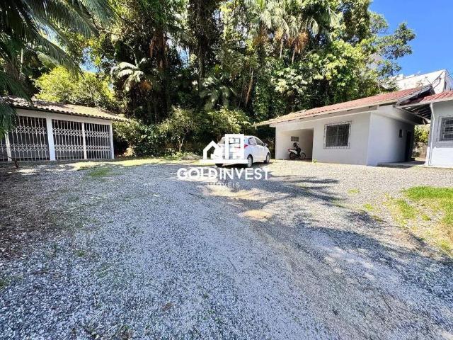 Casa / Sobrado para Locação em Brusque/SC Primeiro de Maio 5 Quartos