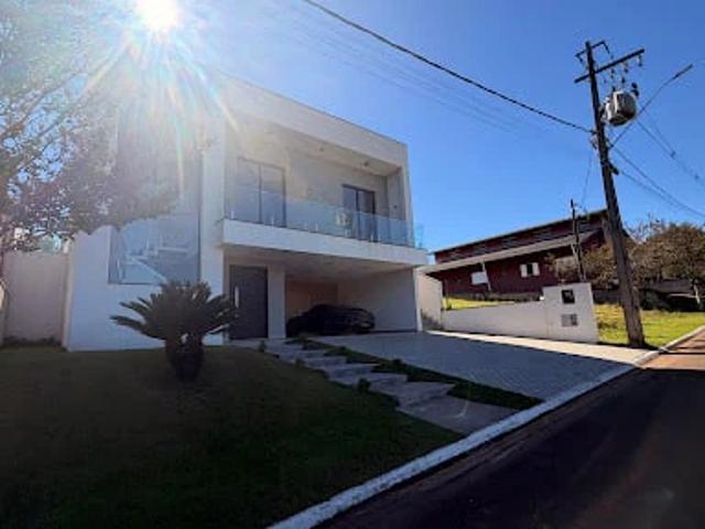 Casa / Sobrado para Locação em Bragança Paulista/SP Condomínio Jardim Flamboyan 3 Quartos
