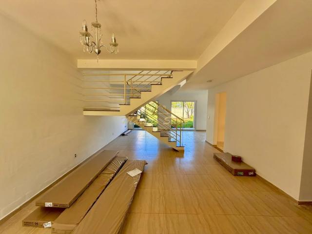 Casa / Sobrado para Locação em Bragança Paulista/SP Condomínio Residencial Mirante de Bragança 4 Quartos