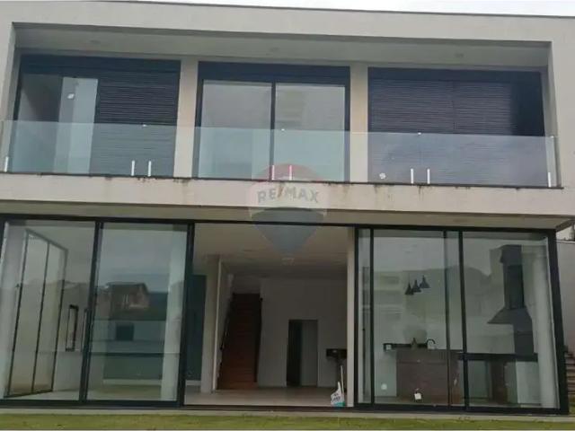 Casa / Sobrado para Locação em Bragança Paulista/SP Condomínio Terras de Santa Cruz 3 Quartos
