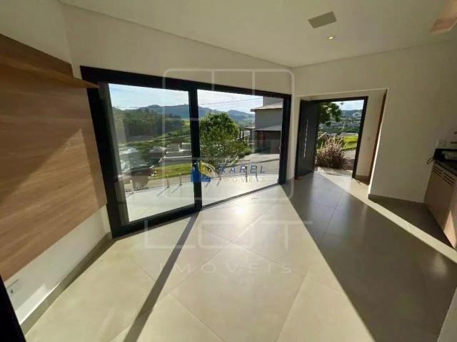 Casa / Sobrado para Locação em Bragança Paulista/SP Condomínio Vale das Águas 3 Quartos