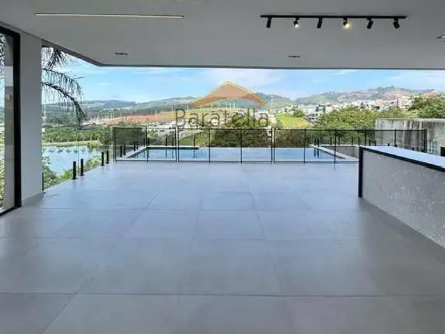 Casa / Sobrado para Locação em Bragança Paulista/SP Condomínio Vale das Águas 4 Quartos