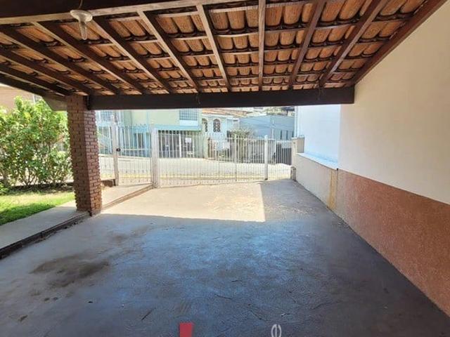 Casa / Sobrado para Locação em Bragança Paulista/SP Jardim Nova Bragança 3 Quartos
