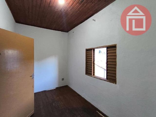Casa / Sobrado para Locação em Bragança Paulista/SP Lavapés 2 Quartos