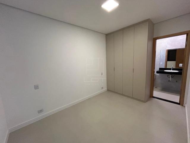 Casa / Sobrado para Locação em Bragança Paulista/SP Residencial Euroville II 4 Quartos
