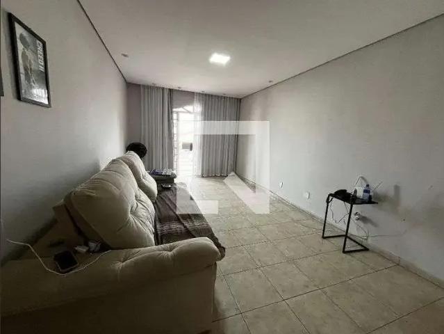 Casa / Sobrado para Locação em Brasília/DF Taguatinga Centro Taguatinga 3 Quartos