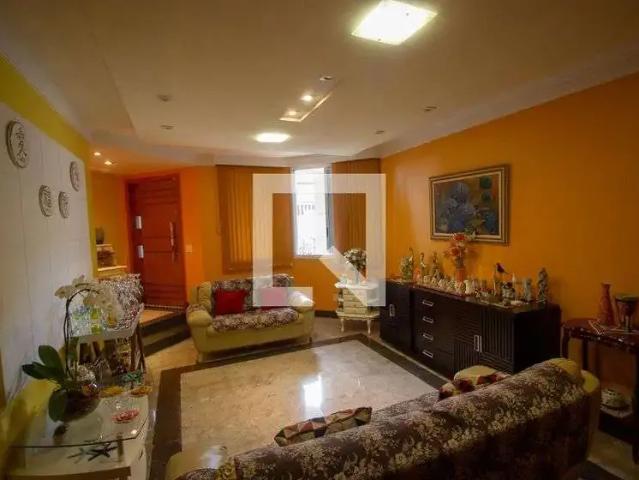 Casa / Sobrado para Locação em Brasília/DF Vicente Pires 5 Quartos