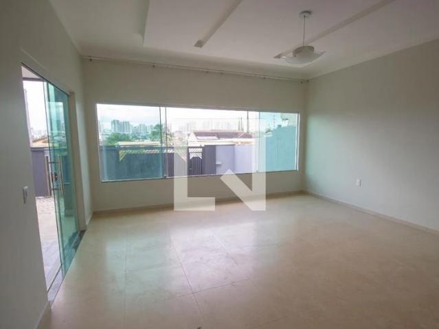 Casa / Sobrado para Locação em Brasília/DF Área Rural de Samambaia 4 Quartos