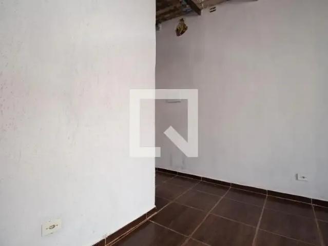 Casa / Sobrado para Locação em Brasília/DF Ceilândia 2 Quartos
