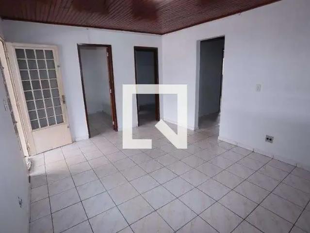 Casa / Sobrado para Locação em Brasília/DF Ceilândia 4 Quartos