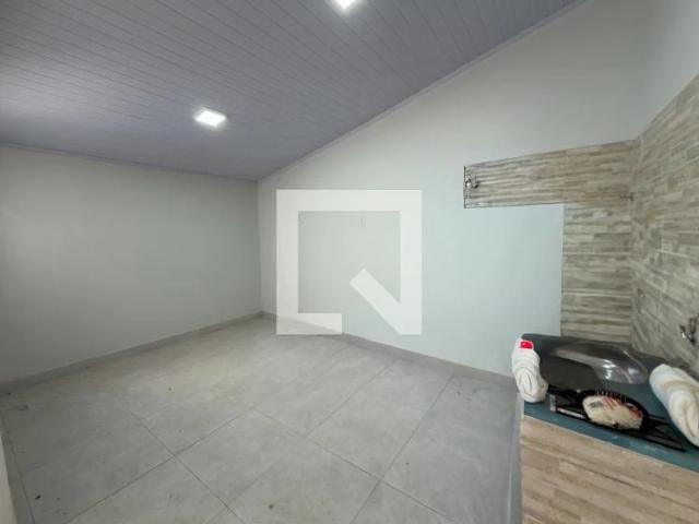 Casa / Sobrado para Locação em Brasília/DF Guará I 1 Quartos