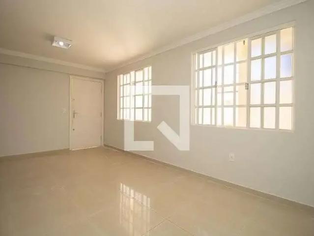 Casa / Sobrado para Locação em Brasília/DF Guará I 3 Quartos