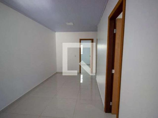 Casa / Sobrado para Locação em Brasília/DF Samambaia Sul Samambaia 3 Quartos