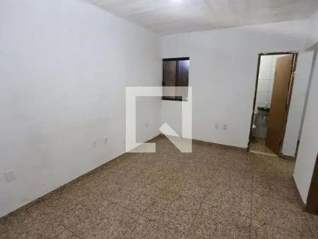Casa / Sobrado para Locação em Brasília/DF Samambaia Sul 2 Quartos