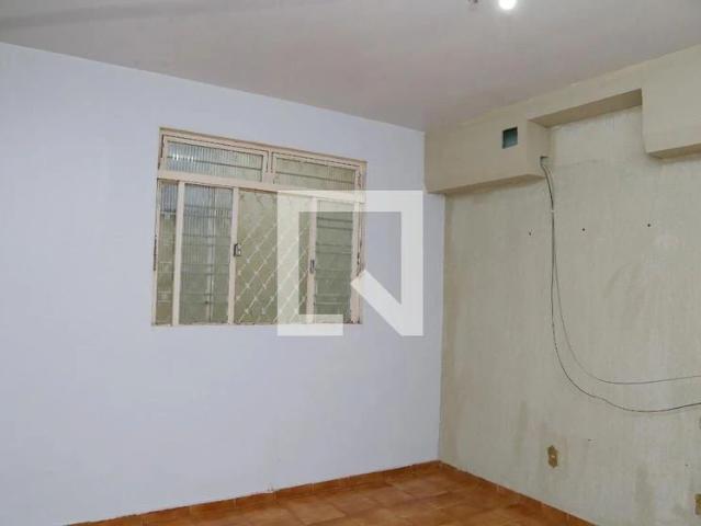 Casa / Sobrado para Locação em Goiânia/GO Feliz 5 Quartos