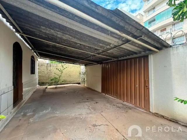 Casa / Sobrado para Locação em Goiânia/GO Jardim América 3 Quartos
